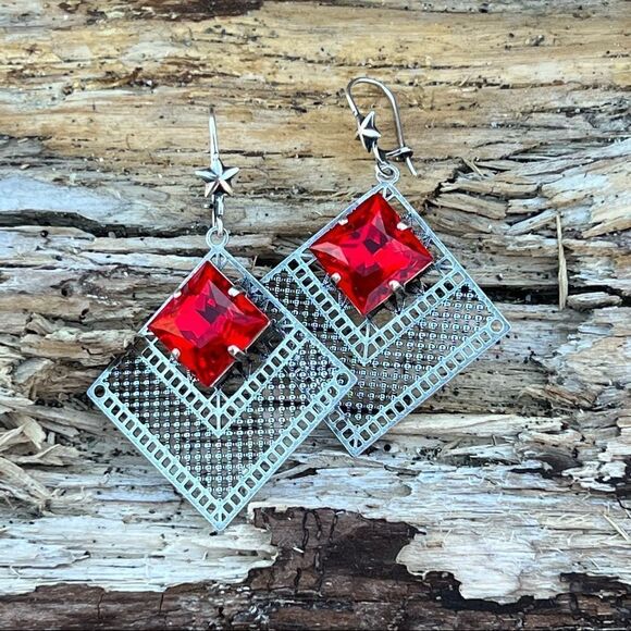 Necklace and earring set with red Swarovski crystals with silver design - Picture 2 of 7